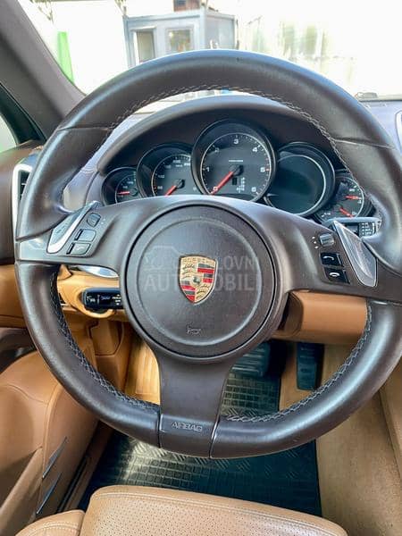 Porsche Cayenne 3.0 diesel