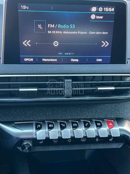 Peugeot 3008 1.2 ALLURE  CH