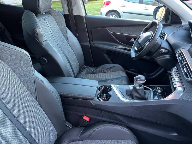 Peugeot 3008 1.2 ALLURE  CH