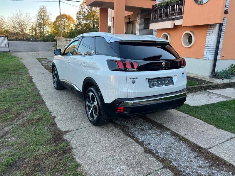 Peugeot 3008 1.2 ALLURE  CH