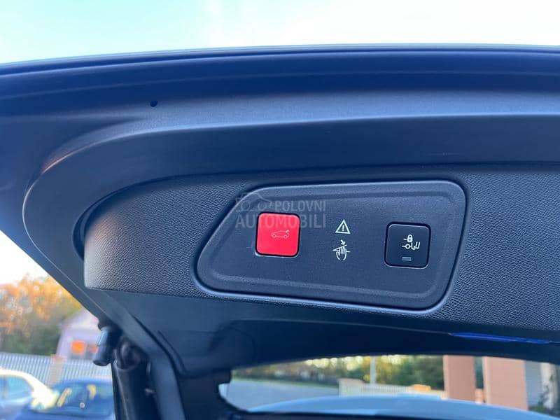 Peugeot 3008 1.2 ALLURE  CH