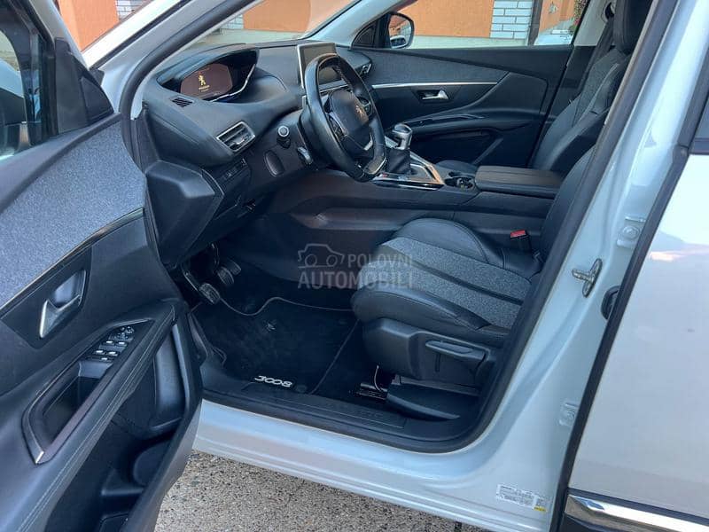 Peugeot 3008 1.2 ALLURE  CH