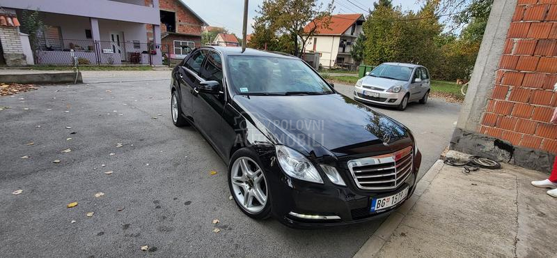 Mercedes Benz E 220 