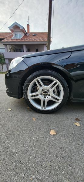Mercedes Benz E 220 