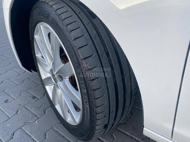 Volkswagen Golf 6 1.4 tsi highline