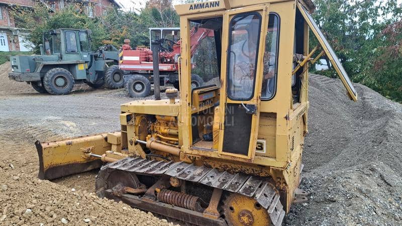 CAT Cat D3