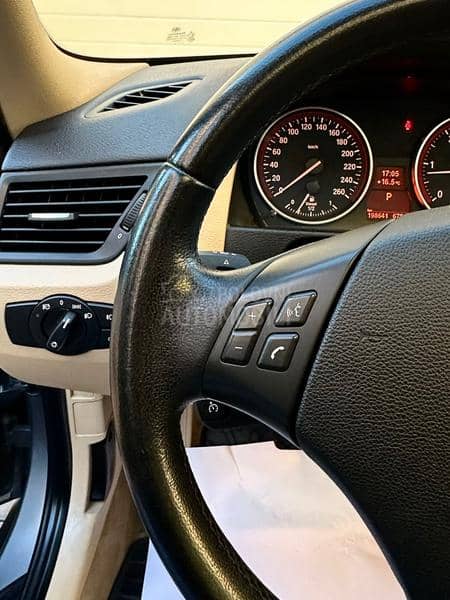 BMW X1 2.0D/XDRIVE/AUT/PAN