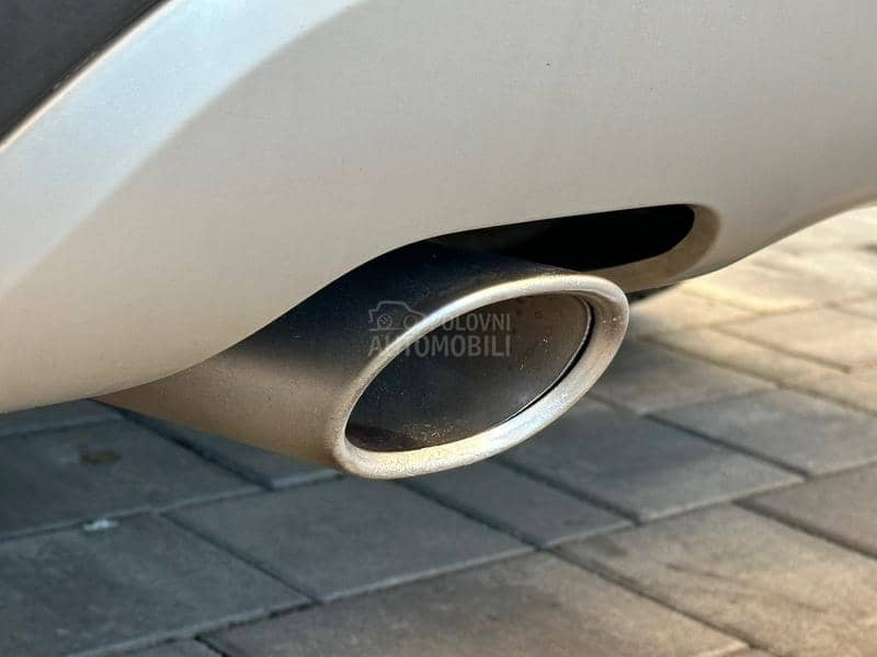 BMW X1 2.0D/XDRIVE/AUT/PAN