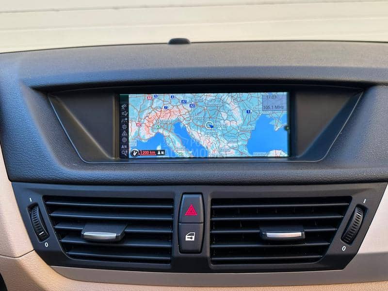 BMW X1 2.0D/XDRIVE/AUT/PAN