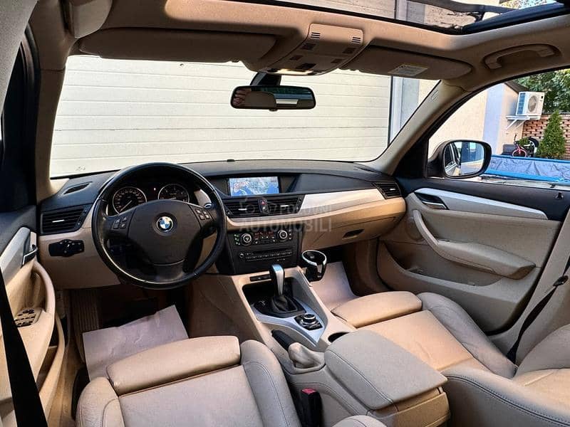 BMW X1 2.0D/XDRIVE/AUT/PAN