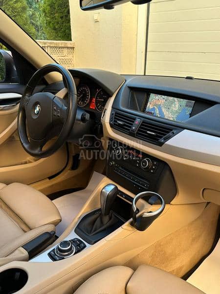 BMW X1 2.0D/XDRIVE/AUT/PAN