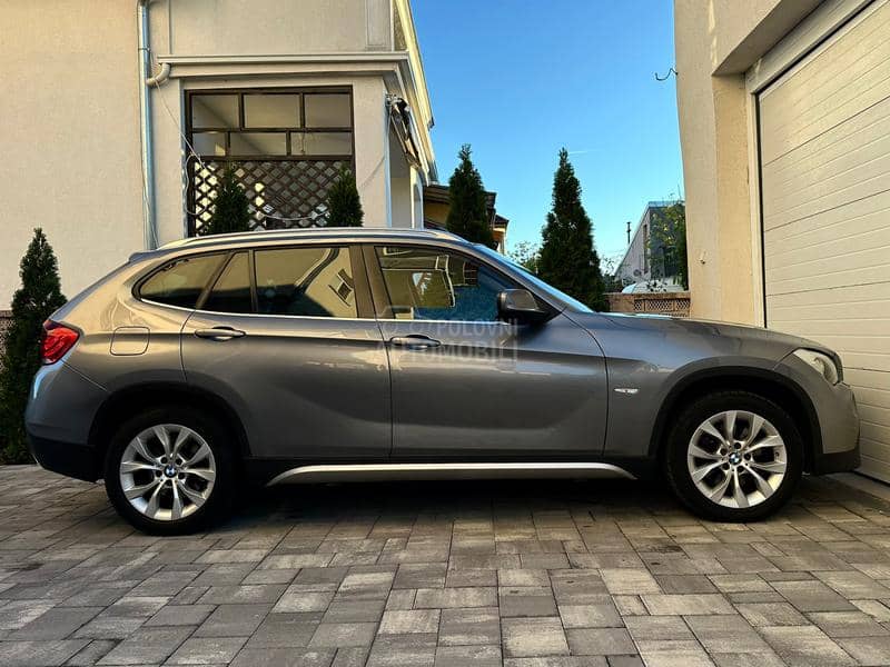 BMW X1 2.0D/XDRIVE/AUT/PAN
