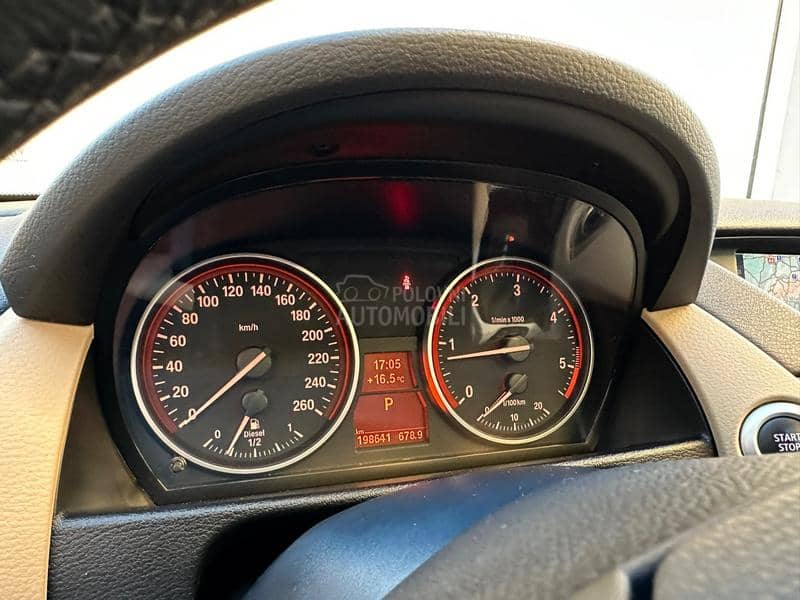 BMW X1 2.0D/XDRIVE/AUT/PAN