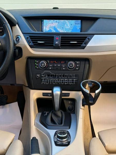 BMW X1 2.0D/XDRIVE/AUT/PAN