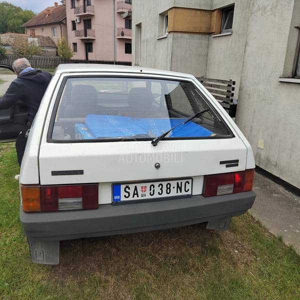 Lada Samara 
