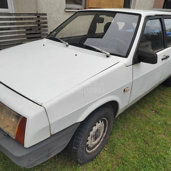Lada Samara 