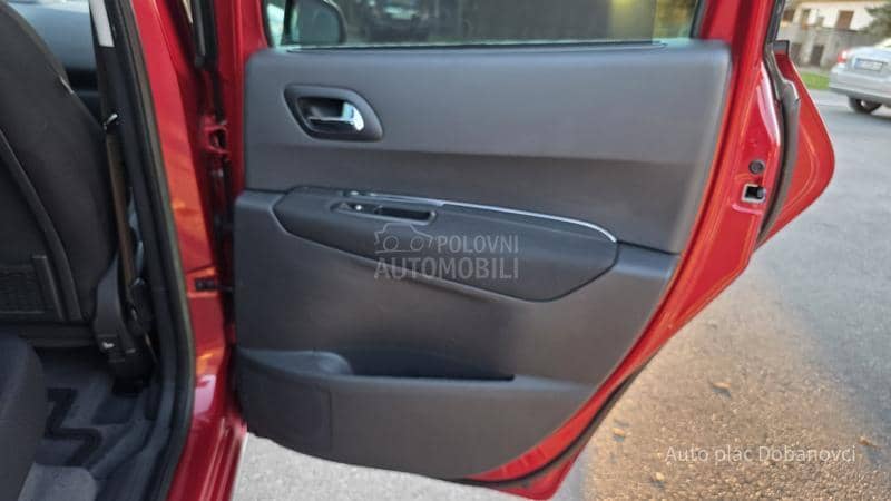 Peugeot 3008 2.0HDI Allure pano