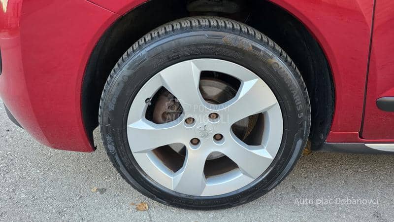 Peugeot 3008 2.0HDI Allure pano