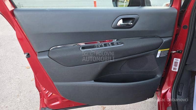 Peugeot 3008 2.0HDI Allure pano