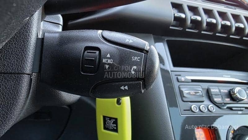 Peugeot 3008 2.0HDI Allure pano