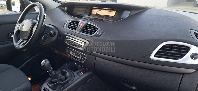 Renault Scenic 1.9 DCI