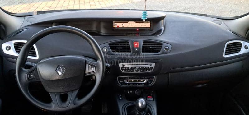 Renault Scenic 1.9 DCI