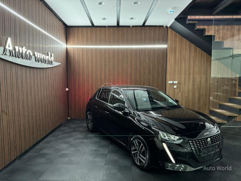 Peugeot 208 Allure/Virtual