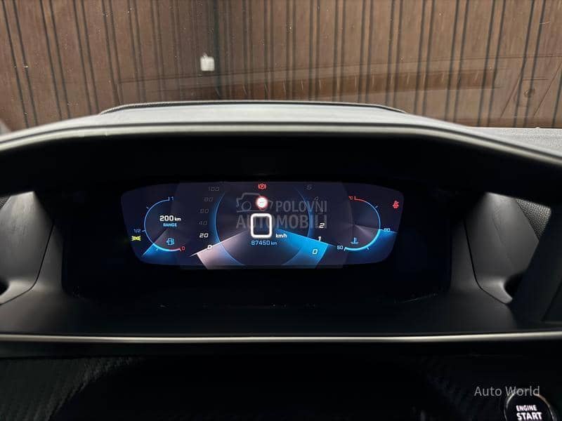 Peugeot 208 Allure/Virtual