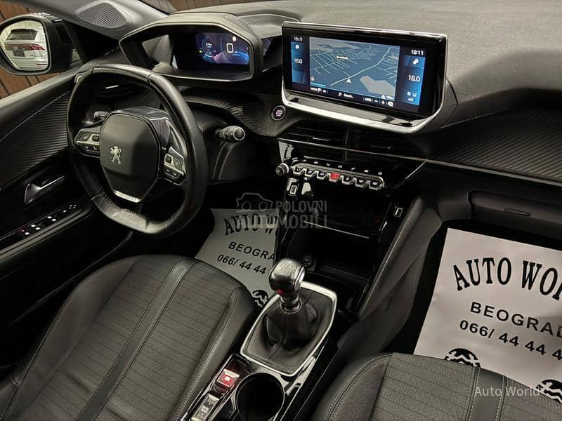 Peugeot 208 Allure/Virtual