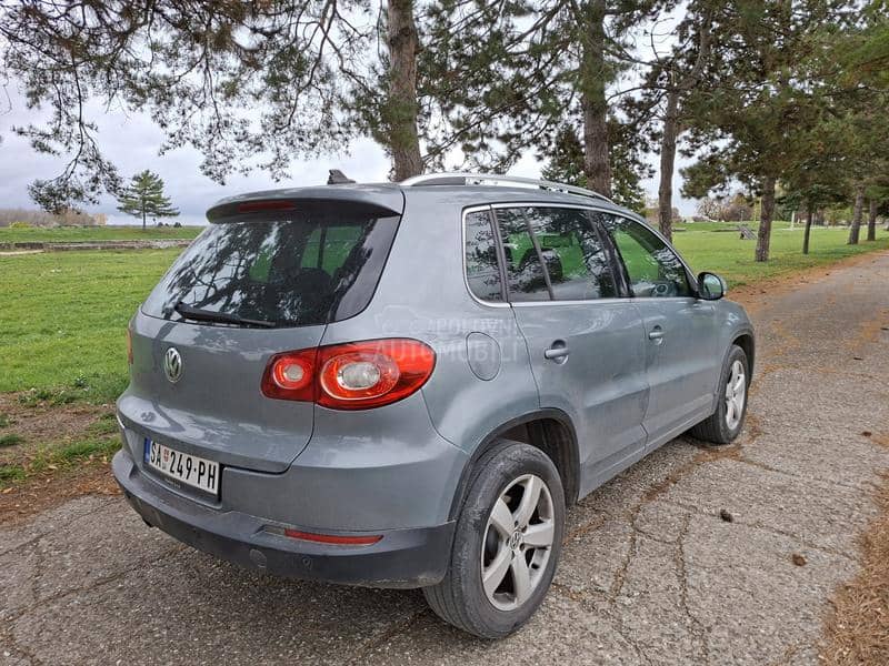 Volkswagen Tiguan 2.0TDI KOZA/DSG 4x4