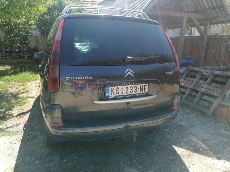Citroen C8 