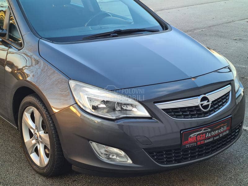 Opel Astra J 1.7cdti ENJOY Opel Astra J 1.7cdti ENJOY