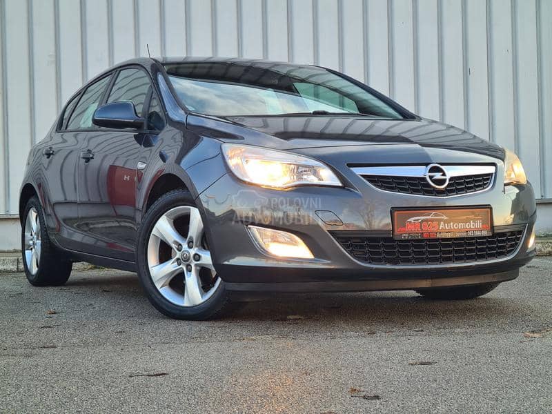 Opel Astra J 1.7cdti ENJOY Opel Astra J 1.7cdti ENJOY