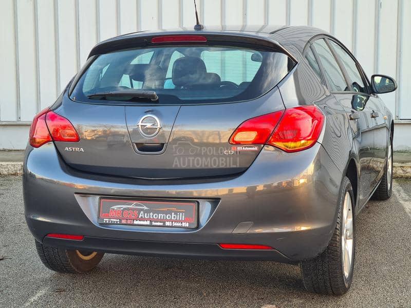 Opel Astra J 1.7cdti ENJOY Opel Astra J 1.7cdti ENJOY