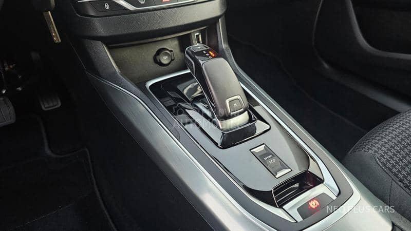 Peugeot 308 1.5d 131 aut/virtual