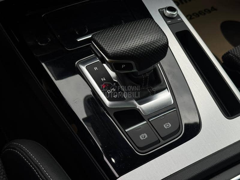 Audi Q5 2.0/4X4/S-LINE/PANO