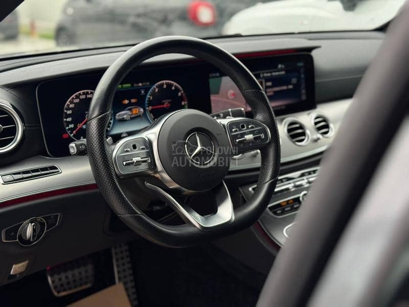 Mercedes Benz E 300 De/AMG/PANO/ELEKTRO