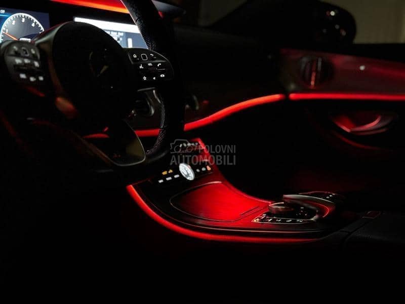 Mercedes Benz E 300 De/AMG/PANO/ELEKTRO