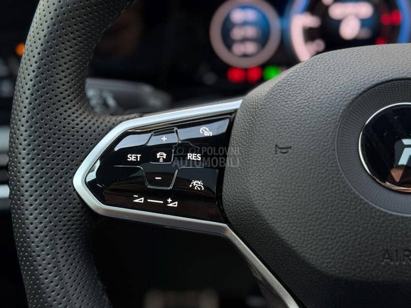 Volkswagen Golf 8 GTD/IQ/PANO/19