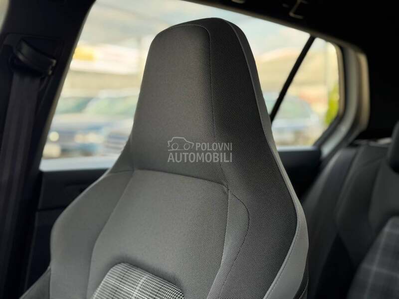 Volkswagen Golf 8 GTD/IQ/PANO/19