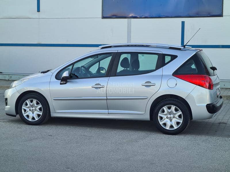 Peugeot 207 1.6hdi PAANORAMA Peugeot 207 1.6hdi PAANORAMA