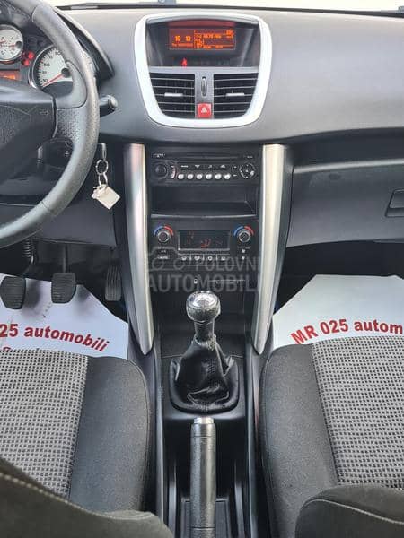 Peugeot 207 1.6hdi PAANORAMA Peugeot 207 1.6hdi PAANORAMA