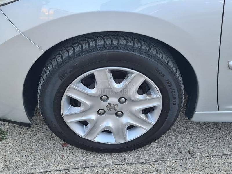 Peugeot 207 1.6hdi PAANORAMA Peugeot 207 1.6hdi PAANORAMA