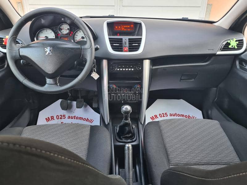 Peugeot 207 1.6hdi PAANORAMA Peugeot 207 1.6hdi PAANORAMA