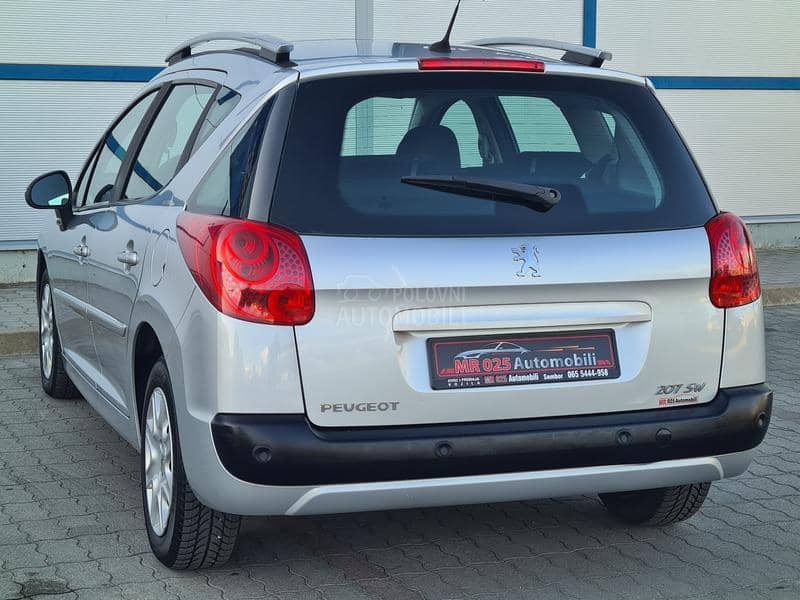 Peugeot 207 1.6hdi PAANORAMA Peugeot 207 1.6hdi PAANORAMA