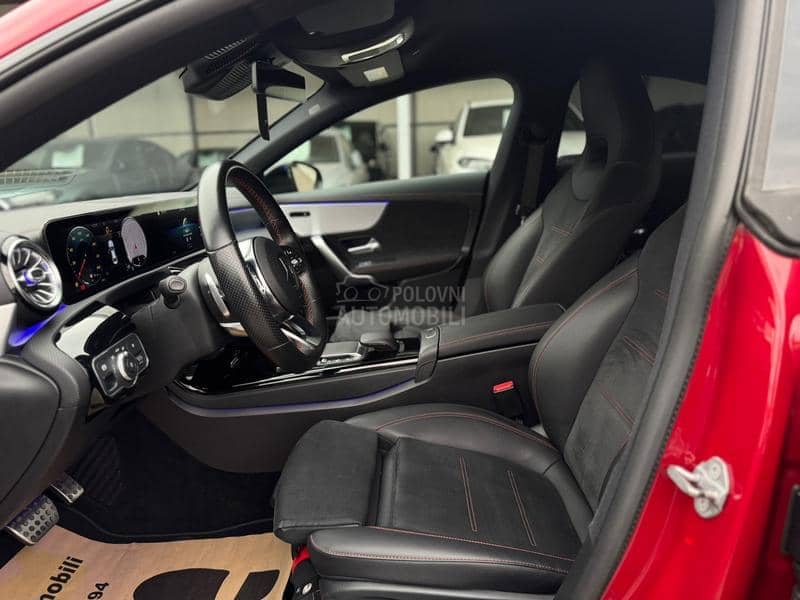 Mercedes Benz CLA 200 D/AMG/BLACK