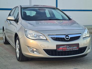 Opel Astra J 1.6 NAAVIGACIJA