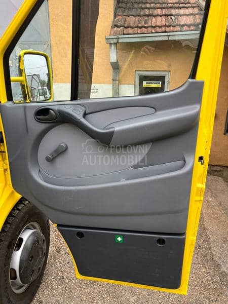 Mercedes Benz Sprinter 616