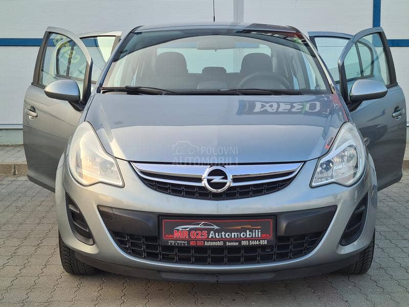 Opel Corsa D 1.4 Essentia Opel Corsa D 1.4 Essentia
