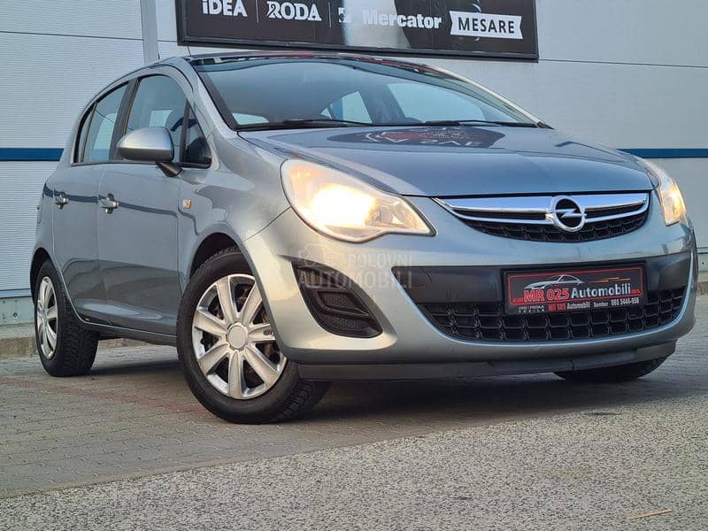 Opel Corsa D 1.4 Essentia Opel Corsa D 1.4 Essentia